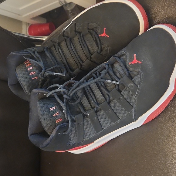 Nike Air Jordan Max Aura - Picture 4 of 4